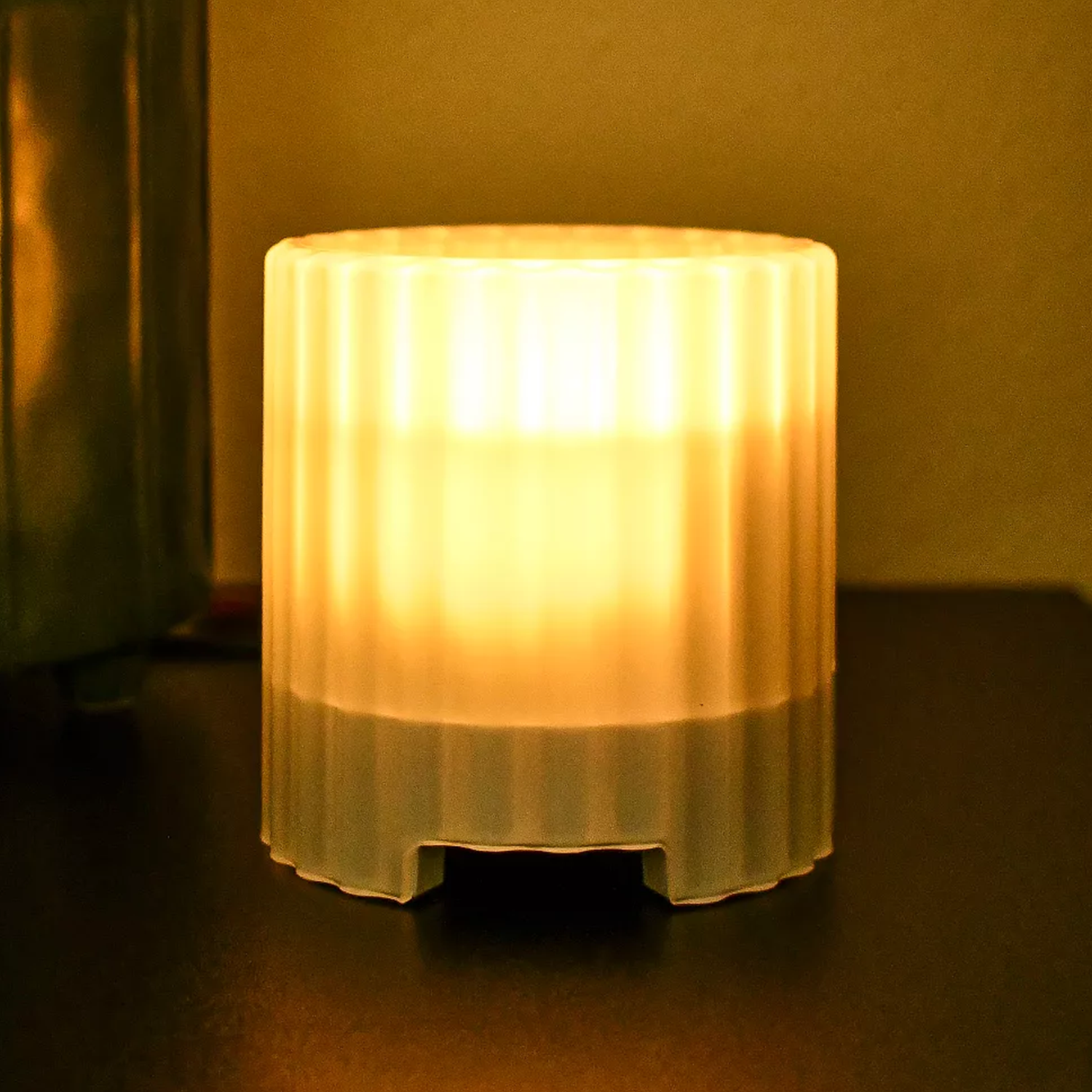 Flameless Candle‑Shaped Bluetooth Speaker Dual‑Function Ambient Light Audio Device